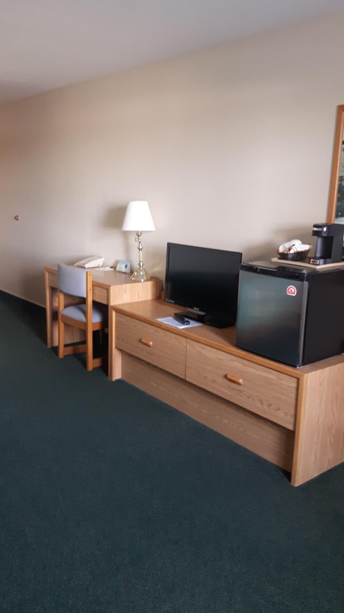 Super 8 By Wyndham Moose Jaw Sk Otel Dış mekan fotoğraf